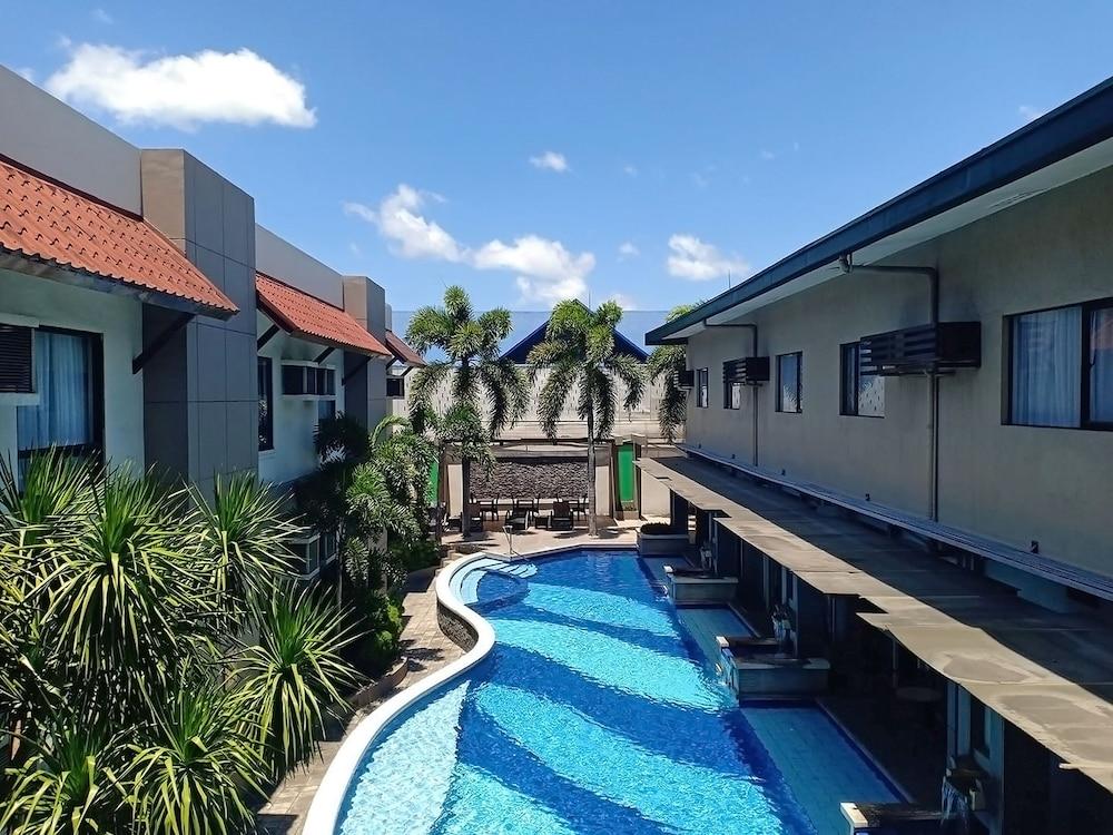 Circle Inn Hotel And Suites Bacolod Exteriér fotografie
