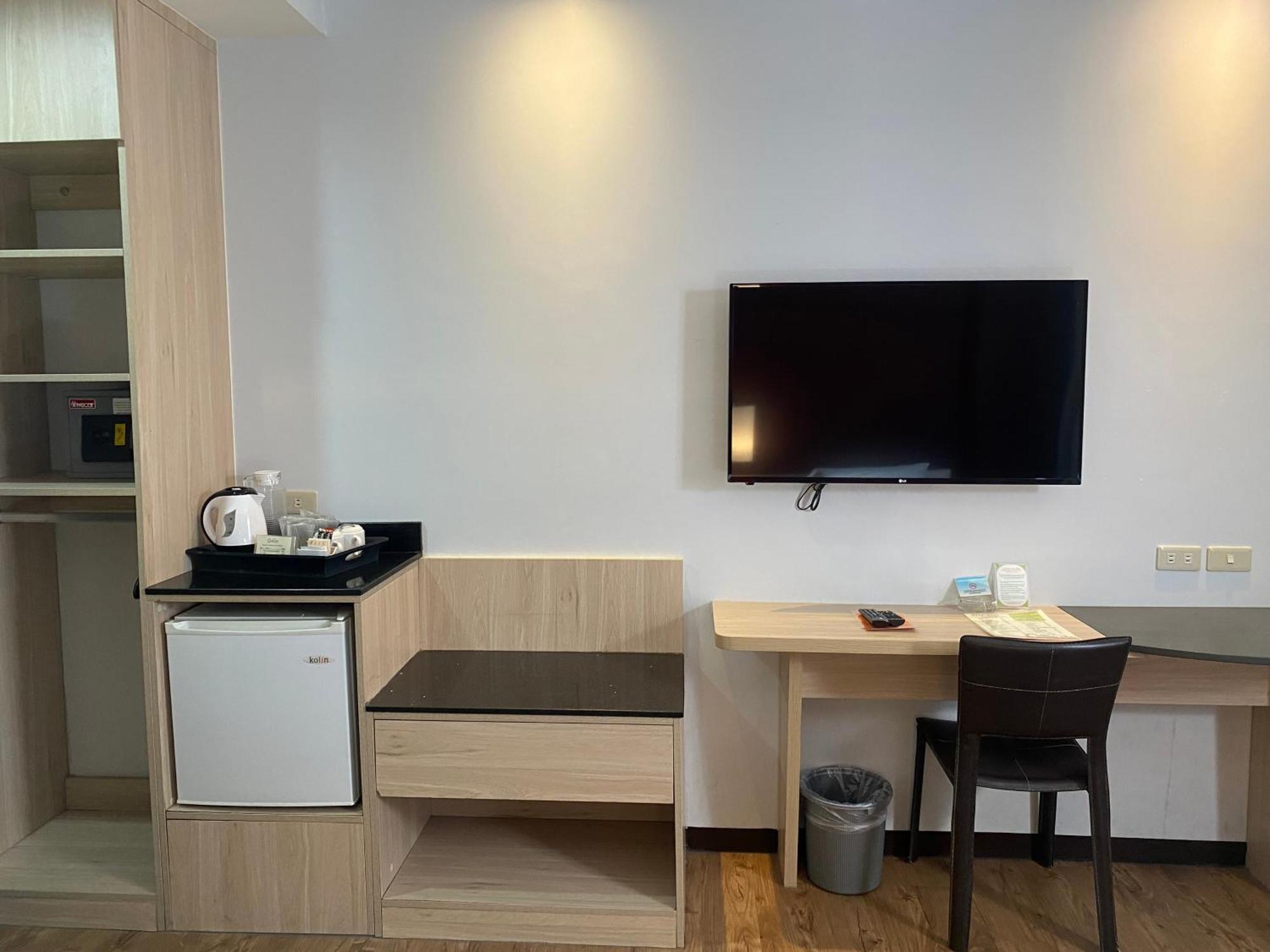 Circle Inn Hotel And Suites Bacolod Exteriér fotografie
