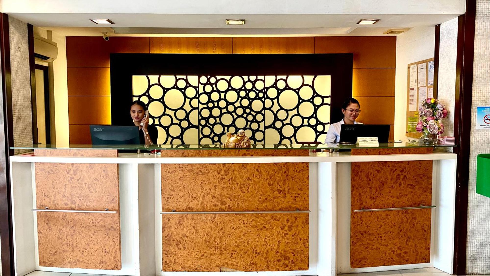 Circle Inn Hotel And Suites Bacolod Exteriér fotografie