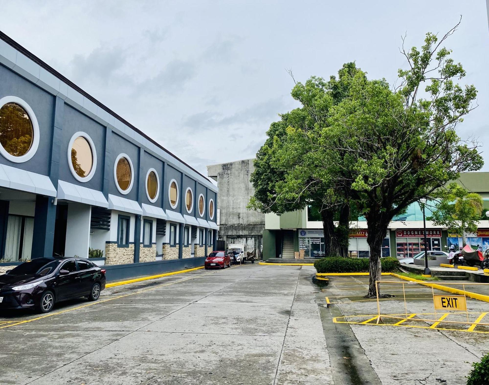 Circle Inn Hotel And Suites Bacolod Exteriér fotografie