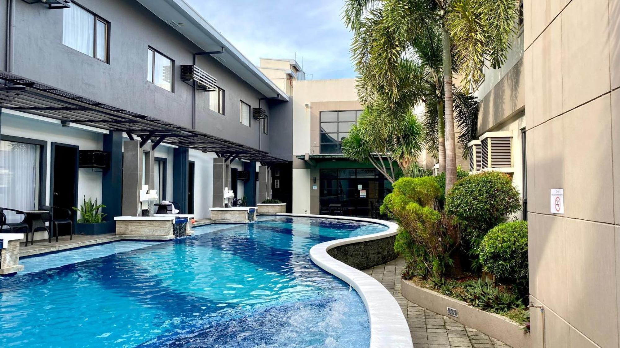 Circle Inn Hotel And Suites Bacolod Exteriér fotografie