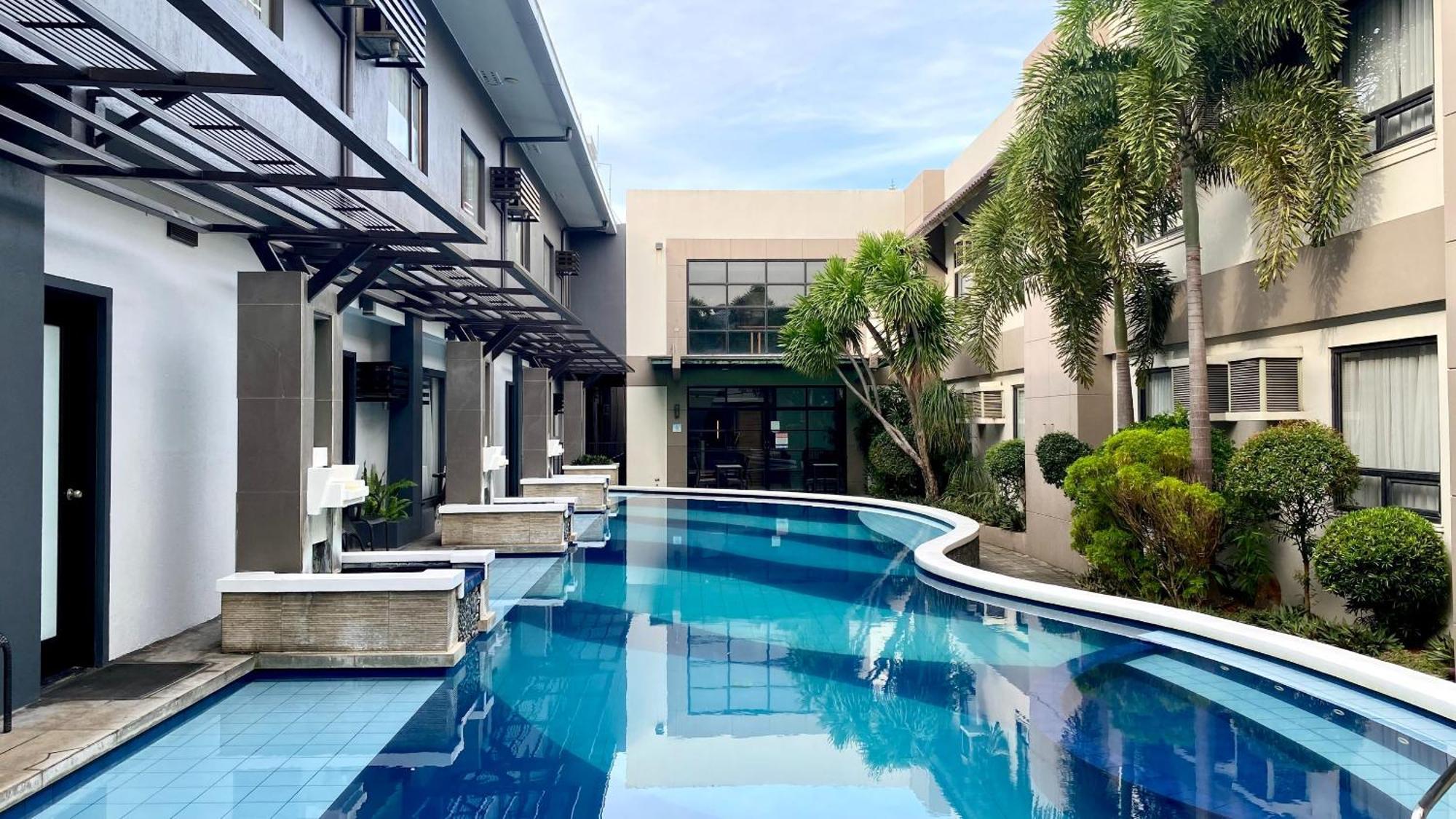 Circle Inn Hotel And Suites Bacolod Exteriér fotografie