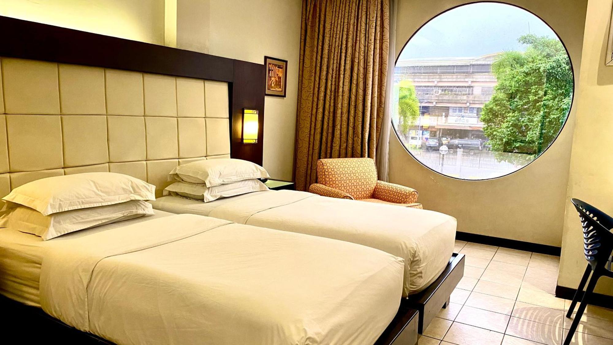 Circle Inn Hotel And Suites Bacolod Exteriér fotografie