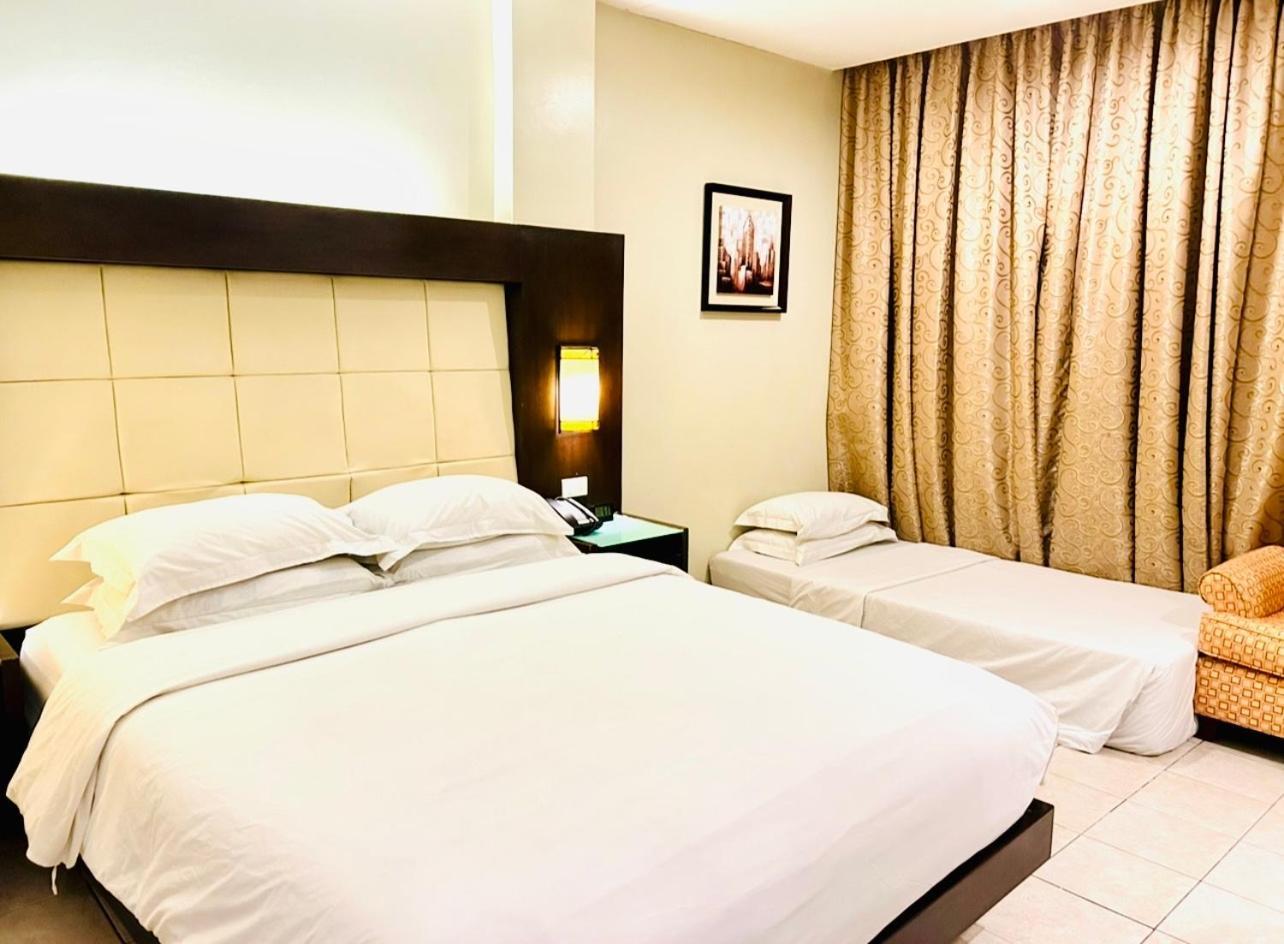 Circle Inn Hotel And Suites Bacolod Exteriér fotografie