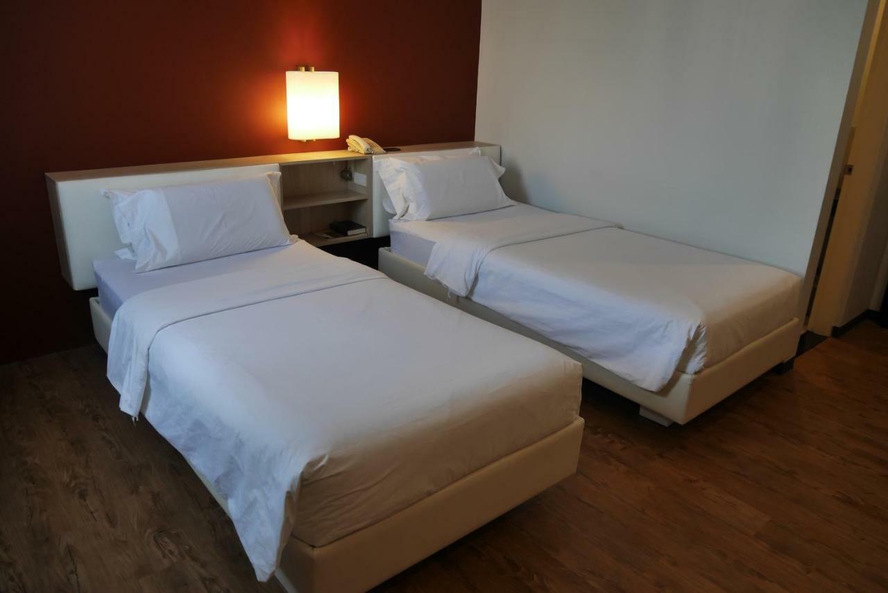 Circle Inn Hotel And Suites Bacolod Exteriér fotografie