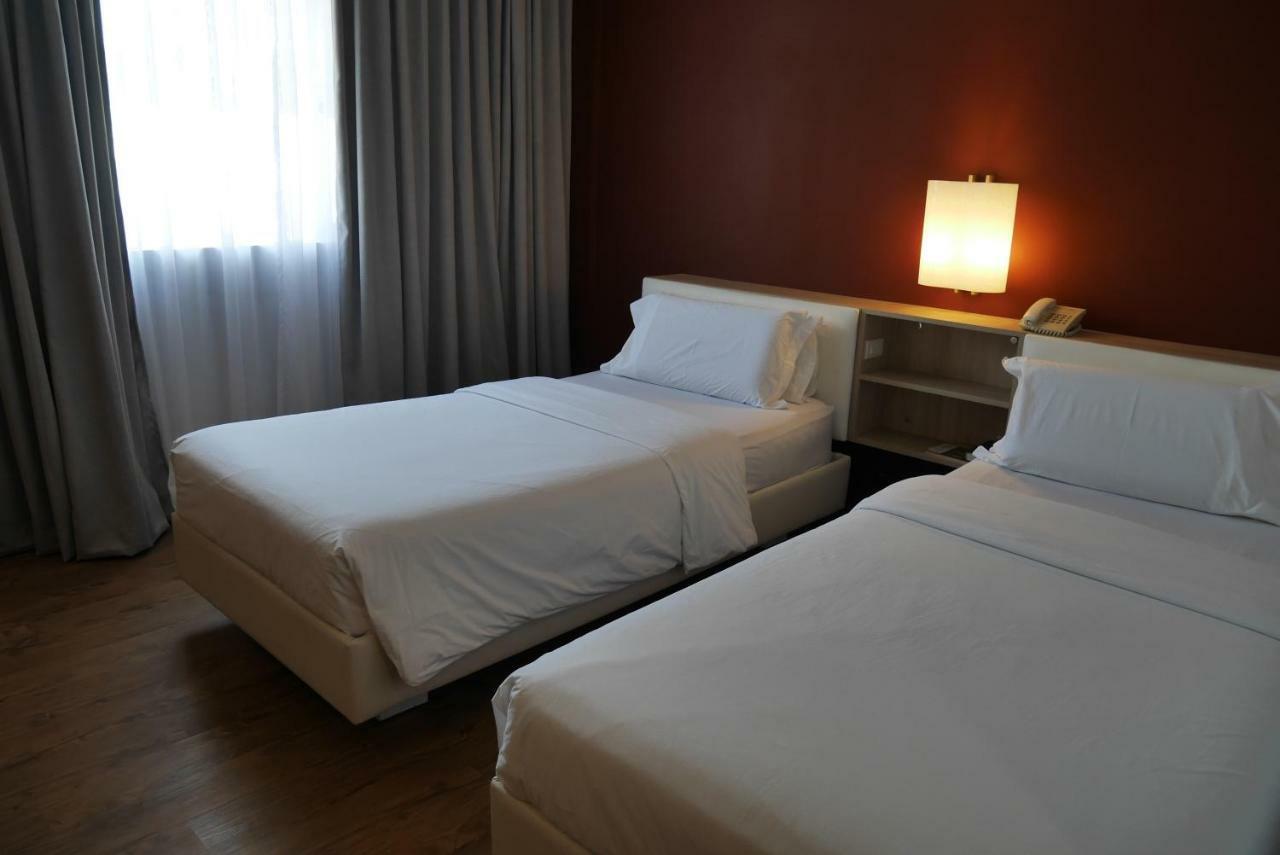 Circle Inn Hotel And Suites Bacolod Exteriér fotografie
